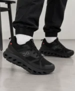 کفش پیاده روی on Runnin (Qc) مشکی - تصویر 3